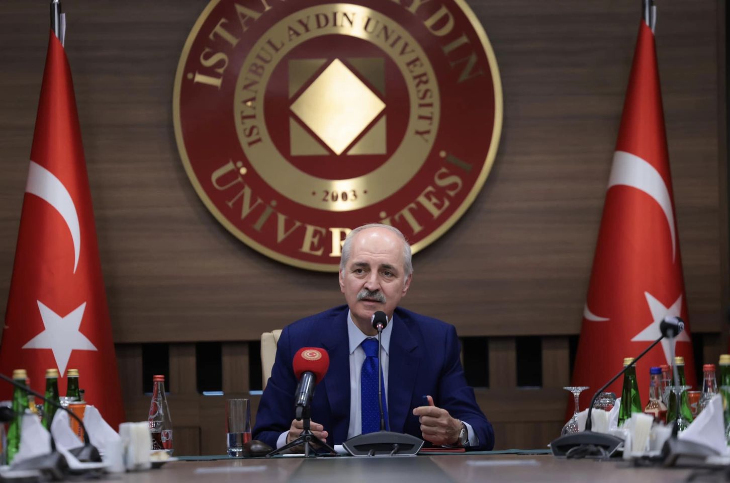 TBMM Başkanı Numan Kurtulmuş, İstanbul Aydın Üniversitesi'nde Batı Platformu Toplantısına Katıldı