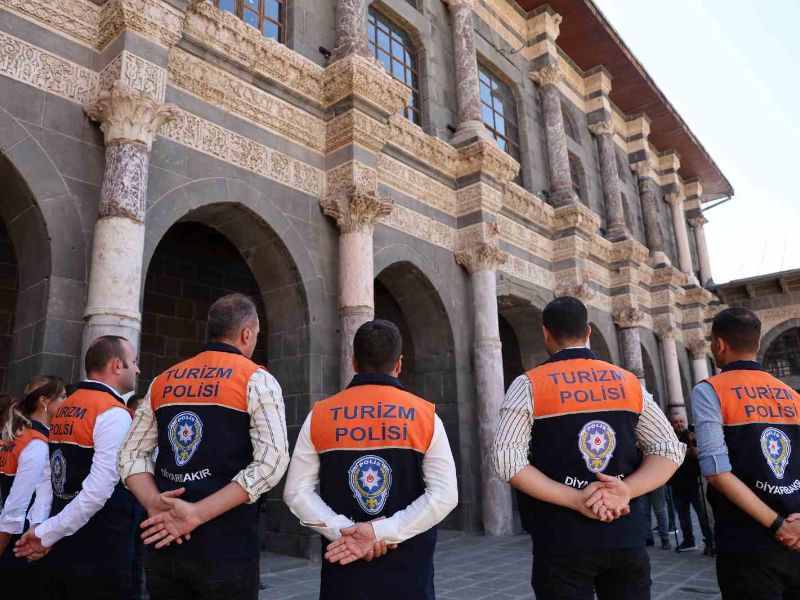 Diyarbakır'da Turizm Polisleri Göreve Başladı