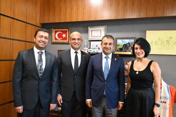 CHP'li Burhanettin Bulut, TBMM'de Sağlık Sektörünün Önemli Temsilcilerini Ağırladı