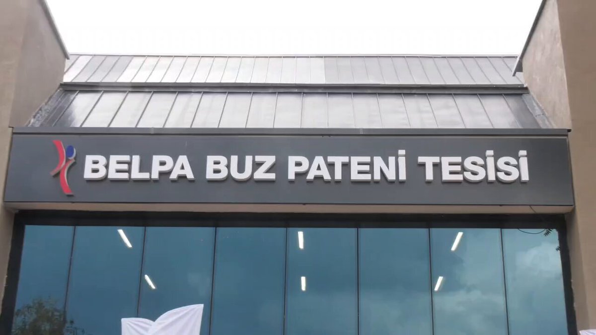 BelPa Buz Pateni Tesisi'nde Artistik Buz Pateni Junior Grand Prix Etkinliği