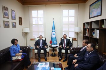 11. Cumhurbaşkanı Abdullah Gül'den Türk Devletleri Teşkilatı'na Anlamlı Ziyaret