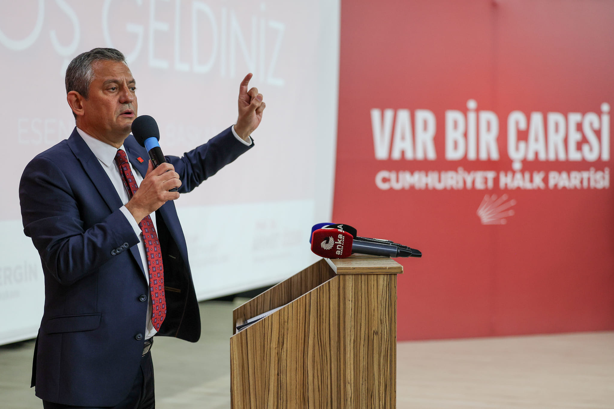 CHP Lideri Özgür Özel'den Esenyurt'ta Birlik ve Beraberlik Mesajı